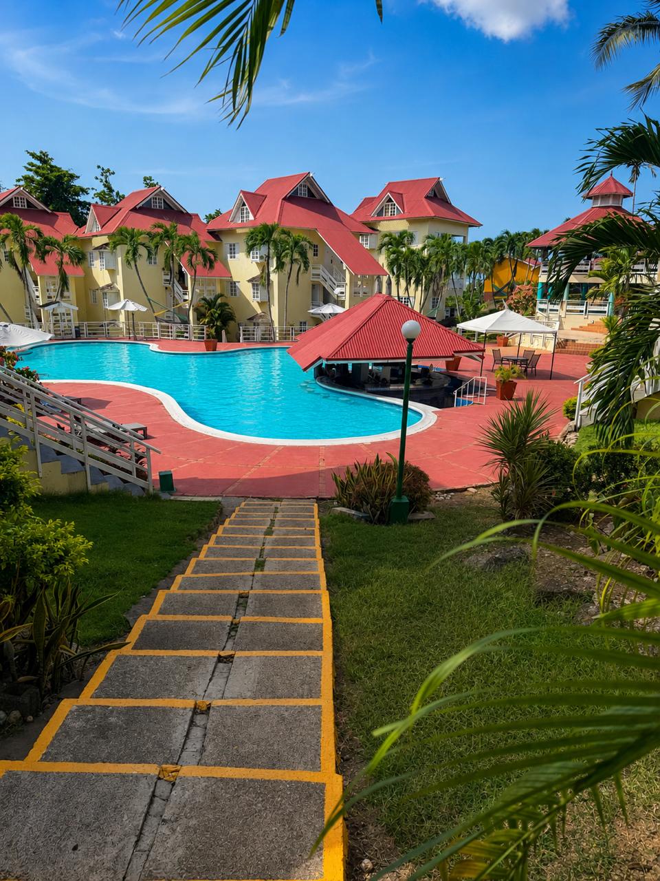 Swimming pool — Shared Mystic Ridge area